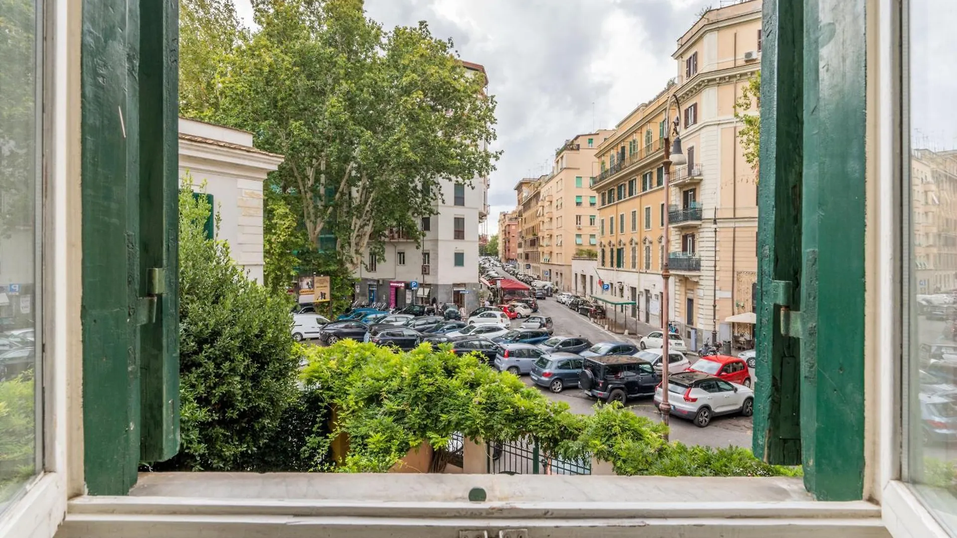 Casa Tudor, Charmy Eccentric Flat In Piccola Londra 10 Min From City Center Rome