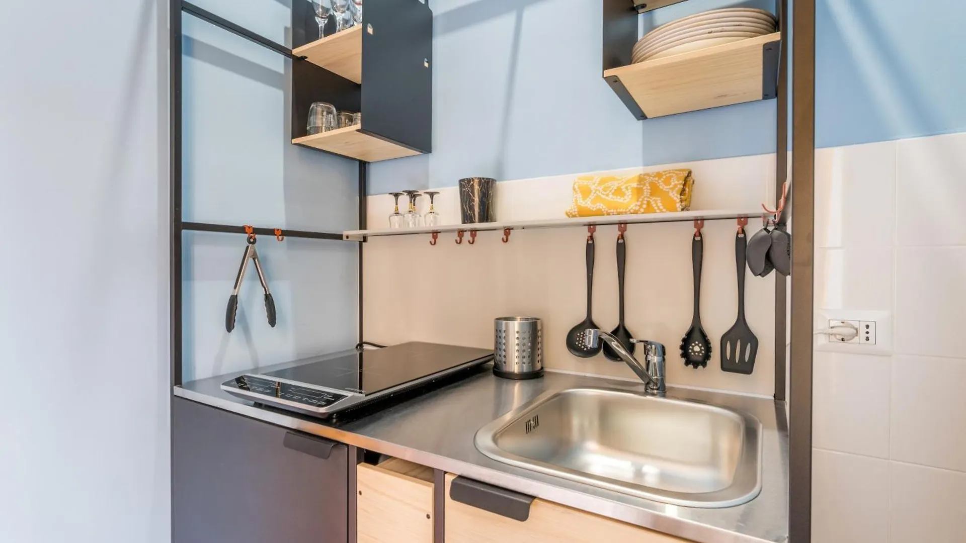 Casa Tudor, Charmy Eccentric Flat In Piccola Londra 10 Min From City Center