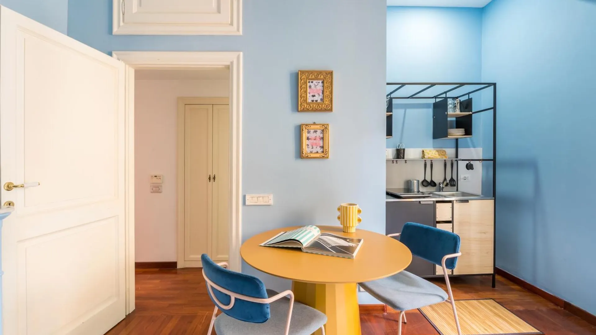 Casa Tudor, Charmy Eccentric Flat In Piccola Londra 10 Min From City Center Rome